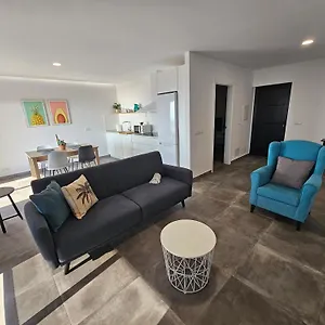 las-norias-apartamentos-grill.in-canary-islands.com/